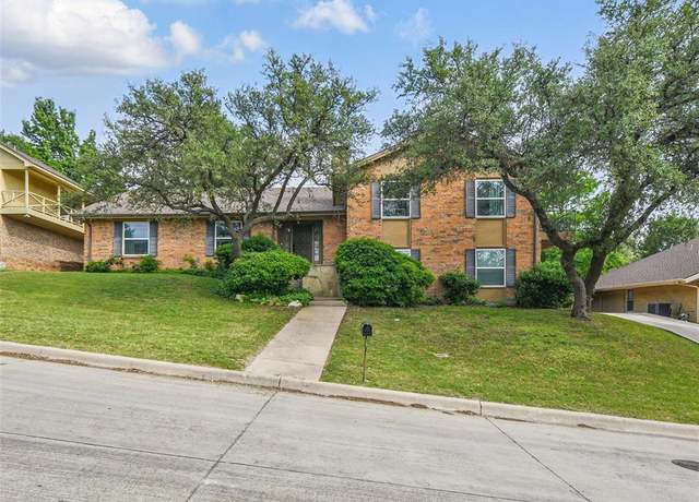 Property at 7701 Westwind Dr, Fort Worth, TX 76179, 4 beds, 3 baths