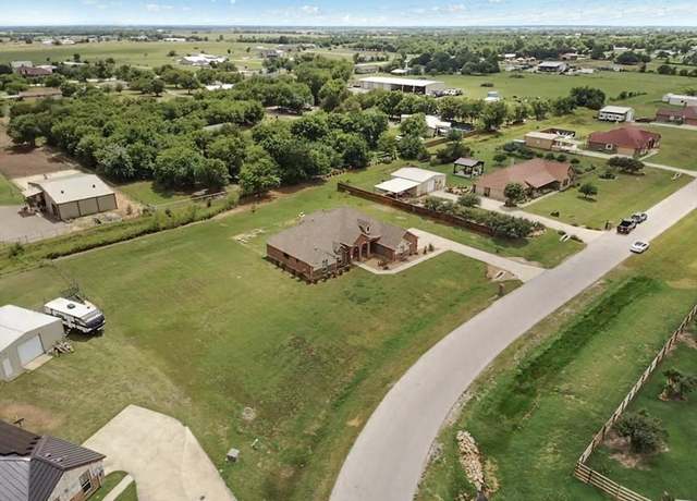 Property at 7220 Millcreek Ct, Sanger, TX 76266, 4 beds, 2.5 baths
