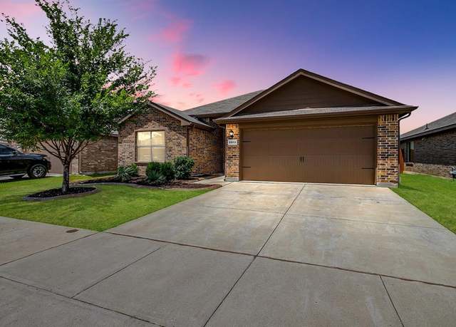 Property at 6913 Cruiser Ln, Fort Worth, TX 76179, 4 beds, 2 baths