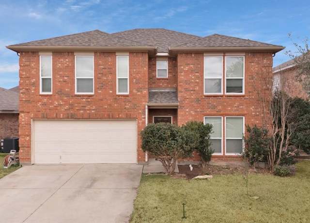 Property at 10444 Hideaway Trl, Fort Worth, TX 76131, 4 beds, 2.5 baths