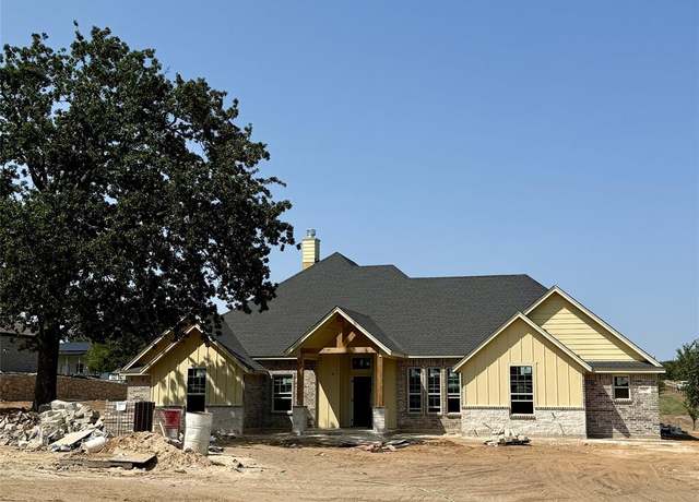 Property at 9017 Valley Oak Ct, Springtown, TX 76082, 4 beds, 2 baths