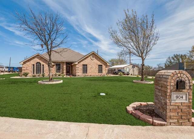 Property at 904 Martin, Italy, TX 76651, 3 beds, 2 baths