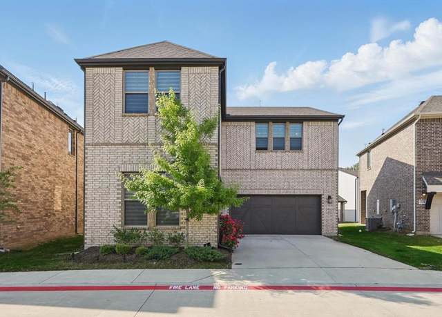 Property at 222 Woodson St, Irving, TX 75063, 4 beds, 4 baths