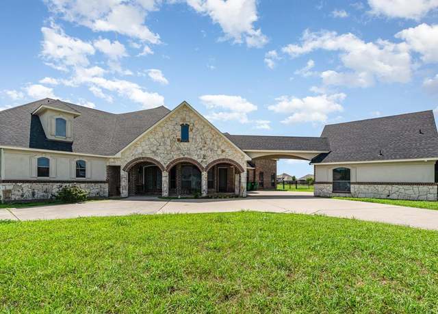 Property at 9770 County Road 483, Lavon, TX 75166, 4 beds, 4.5 baths