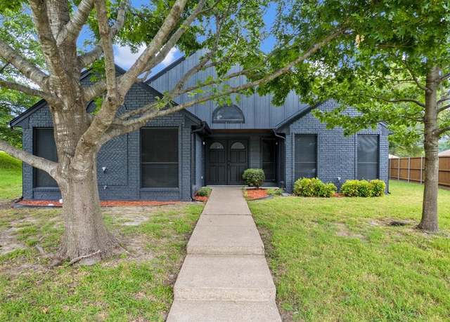 Property at 1202 Bayshore Dr, Rockwall, TX 75087, 3 beds, 2 baths