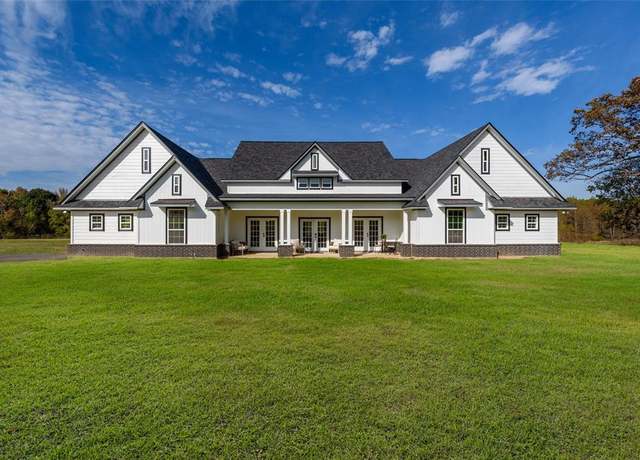 Property at 7470 Shore Crest Way, Athens, TX 75752, 5 beds, 4.5 baths