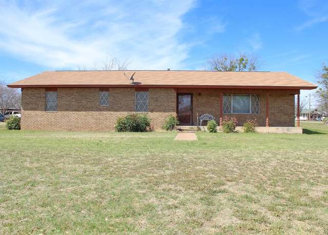 Property at 308 N Cottonbelt Ave, Gustine, TX 76455, 3 beds, 3 baths