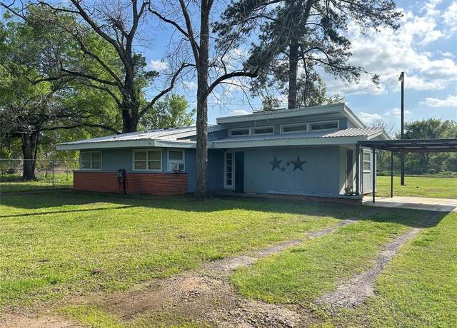 Property at 539 Granger St, Oakwood, TX 75855, 3 beds, 1 bath