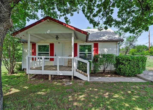 Property at 101 N Main St, Lake Bridgeport, TX 76426, 2 beds, 1 bath