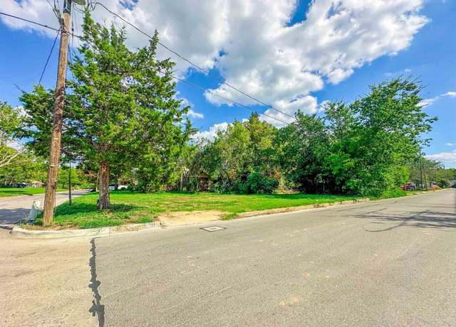 Property at 801 Bois D Arc St, Weatherford, TX 76086