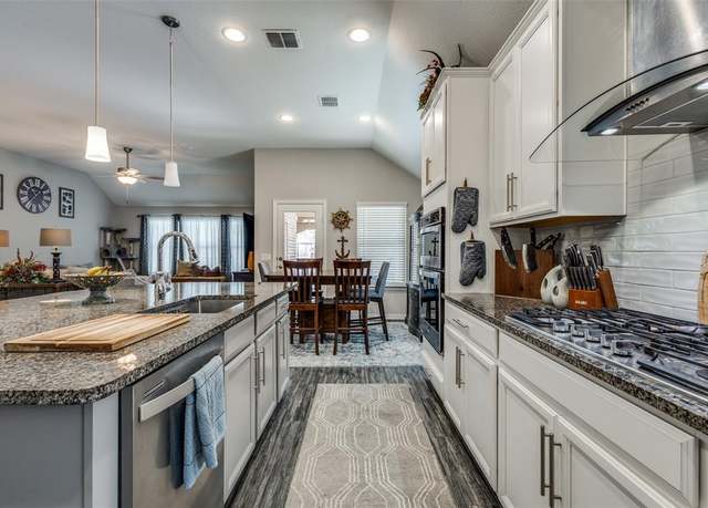 Property at 2821 Ash Ave, Melissa, TX 75454, 3 beds, 2 baths