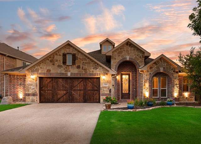 Property at 5005 Parkplace Dr, Denton, TX 76226, 4 beds, 3 baths