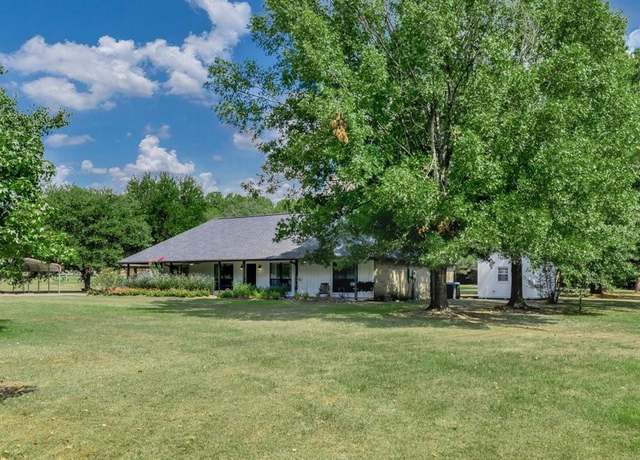 Property at 379 Sadie Freeman Dr, Lufkin, TX 75901, 3 beds, 2 baths