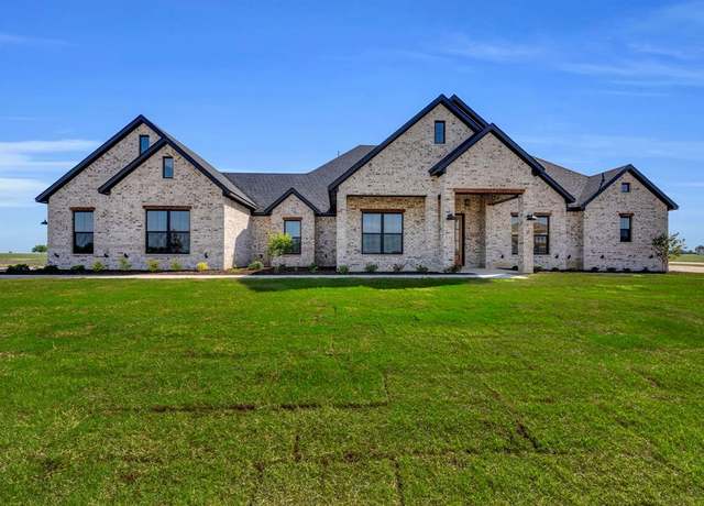 Property at 6411 Cedar Elm Rd, Midlothian, TX 76065, 4 beds, 3 baths