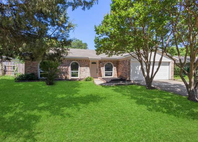 Property at 6206 Springwood Dr, Arlington, TX 76001, 3 beds, 2 baths