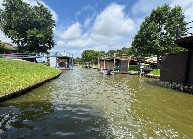 Property at 102 Misty Glen Cir, Gun Barrel City, TX 75156, 4 beds, 2.5 baths