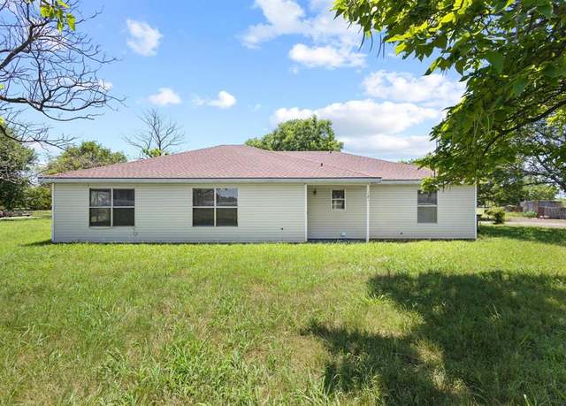 Property at 1210 E FM 902, Howe, TX 75459, 3 beds, 2 baths
