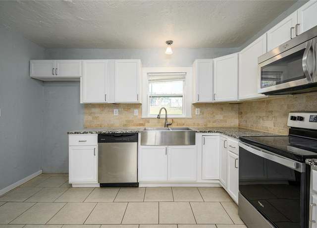 Property at 1023 W Bullock St, Denison, TX 75020, 3 beds, 1 bath