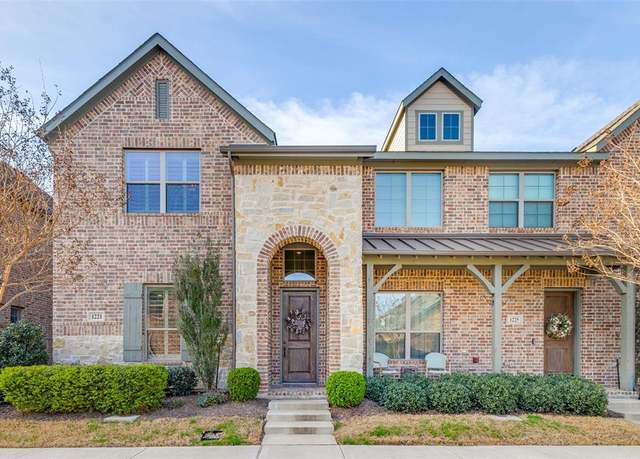 Property at 1221 Casselberry Dr, Flower Mound, TX 75028, 3 beds, 2.5 baths