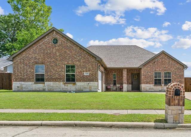 Property at 7106 Lakeshore Dr, Rowlett, TX 75089, 3 beds, 2.5 baths