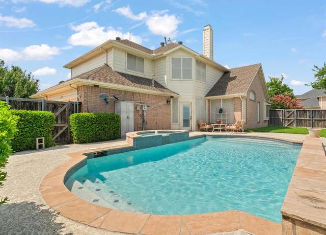 Property at 1813 Stewart Dr, Carrollton, TX 75010, 4 beds, 2.5 baths