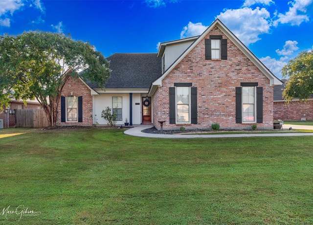 Property at 4229 Parkridge Dr, Benton, LA 71006, 3 beds, 2 baths