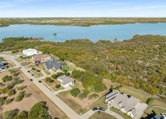 Property at 3148 Sanctuary Dr, Grand Prairie, TX 75104