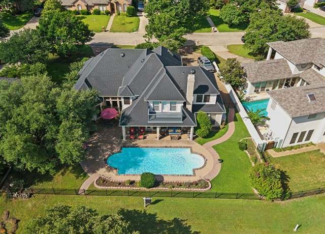 Property at 10 Fair Green Dr, Trophy Club, TX 76262, 4 beds, 4 baths