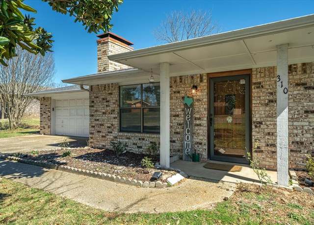 Property at 310 Mount Sylvan St, Lindale, TX 75771, 3 beds, 2 baths