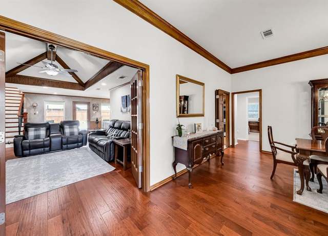Property at 1409 Thames Dr, Plano, TX 75075, 5 beds, 4 baths