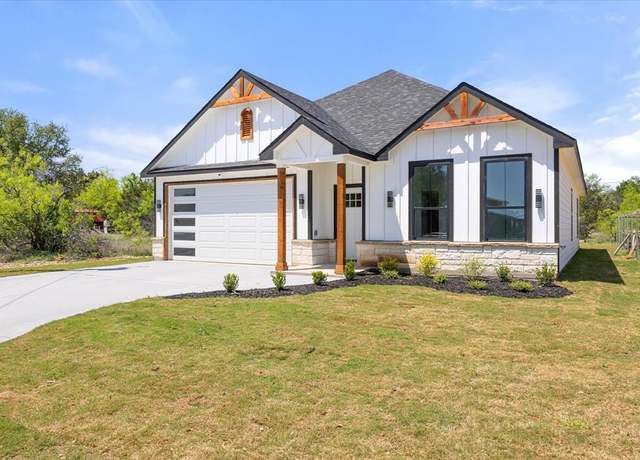 Property at 3005 Centaurus Way, Granbury, TX 76048, 4 beds, 2 baths
