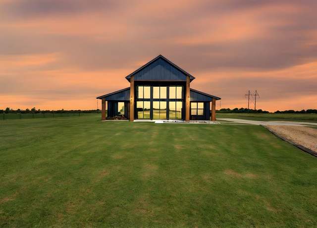 Property at 751 Almand Rd, Palmer, TX 75152, 3 beds, 2.5 baths