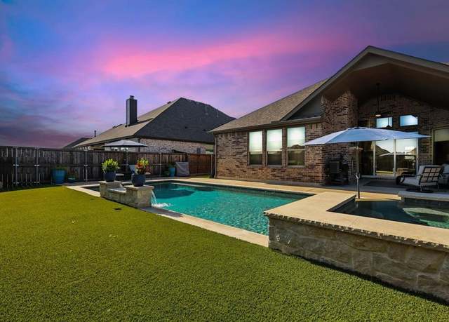 Property at 9709 Surveyor Rd, Little Elm, TX 75068, 4 beds, 3 baths