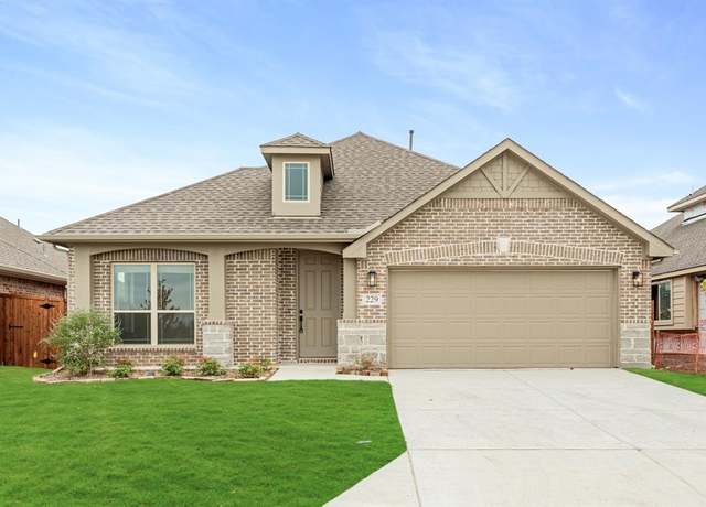 Property at 229 Sweetwater Dr, Commerce, TX 75428, 4 beds, 2 baths