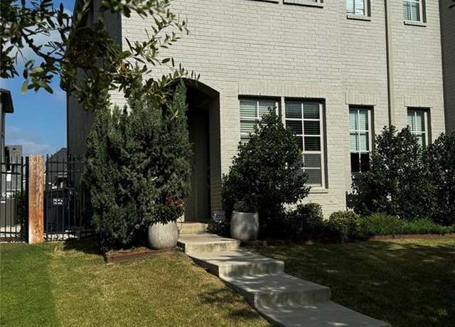 Property at 514 Sheer Bliss Ln, Fort Worth, TX 76114, 3 beds, 2.5 baths