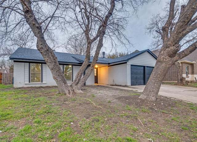 Property at 2323 Brookdale Dr, Arlington, TX 76014, 4 beds, 2 baths
