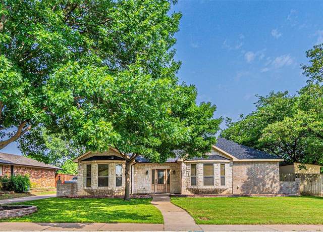 Property at 738 Laramie Dr, Lewisville, TX 75077, 3 beds, 3 baths
