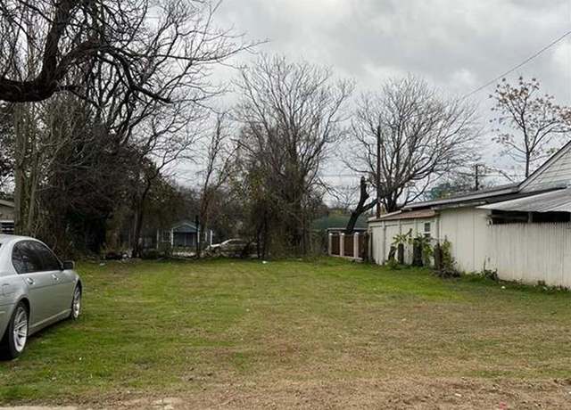 Property at 2606 Hooper St, Dallas, TX 75215