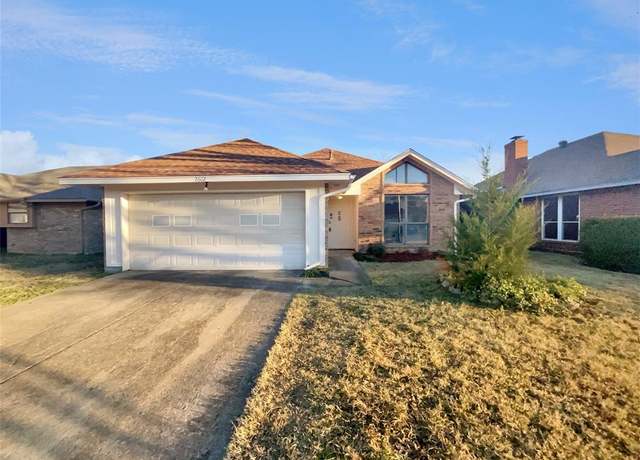 Property at 2602 Shalimar Dr, Garland, TX 75040, 2 beds, 2 baths