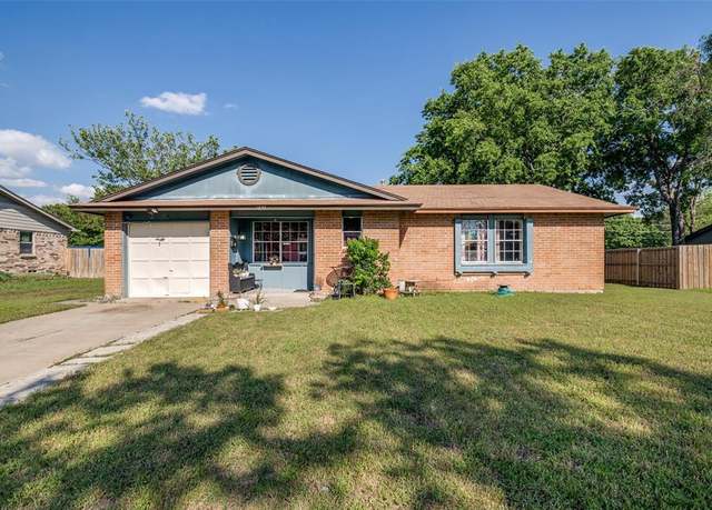 Property at 1826 Mercury Dr, Garland, TX 75040, 3 beds, 2 baths