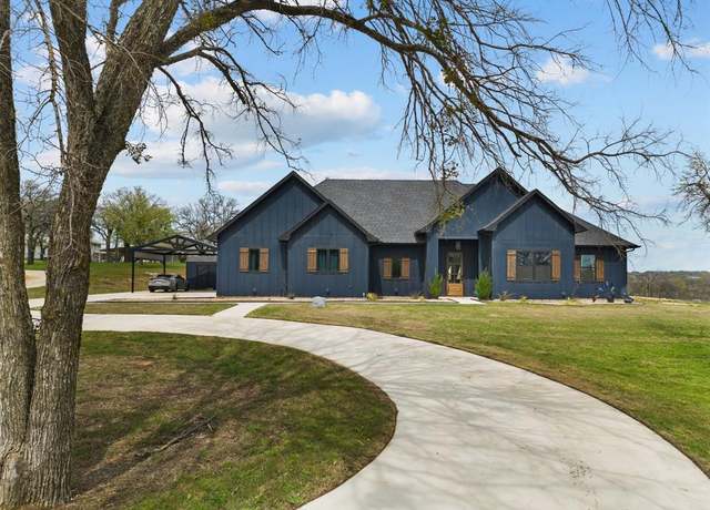 Property at 130 Cochran Rd, Weatherford, TX 76085, 4 beds, 2.5 baths