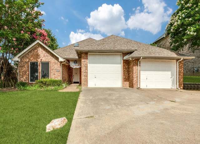 Property at 6415 Lake Bluff Dr, Dallas, TX 75249, 3 beds, 2 baths