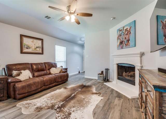 Property at 8725 Sierra Trl, Cross Roads, TX 76227, 3 beds, 2 baths