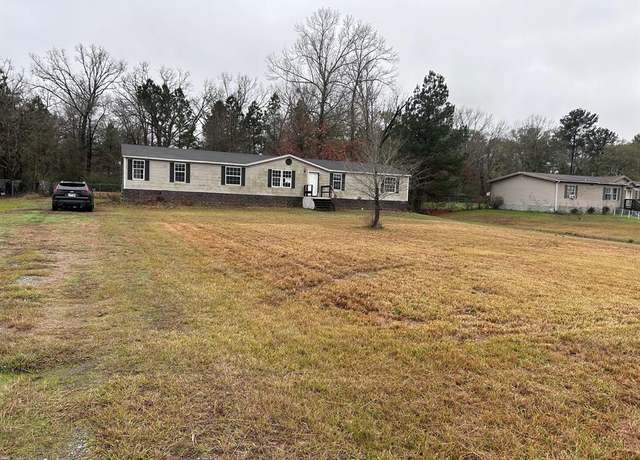 Property at 6945 Conner Ln, Shreveport, LA 71107, 5 beds, 3 baths