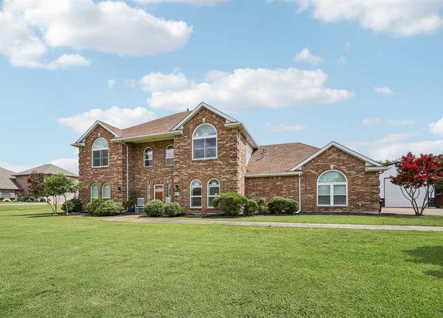 Property at 2313 Saddlebrook Ln, Rockwall, TX 75087, 5 beds, 3.5 baths