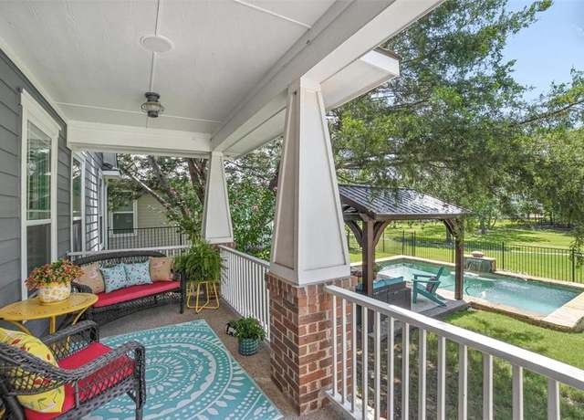 Property at 1026 Saint Charles Ct, Rockwall, TX 75087, 3 beds, 2.5 baths