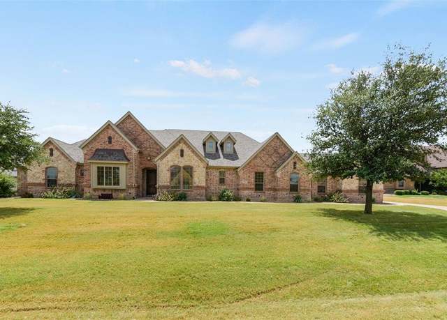 Property at 9311 Avery Ranch Way, Justin, TX 76247, 4 beds, 3.5 baths