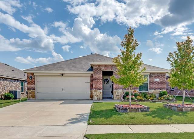 Property at 2952 Roper St, Royse City, TX 75189, 4 beds, 2 baths
