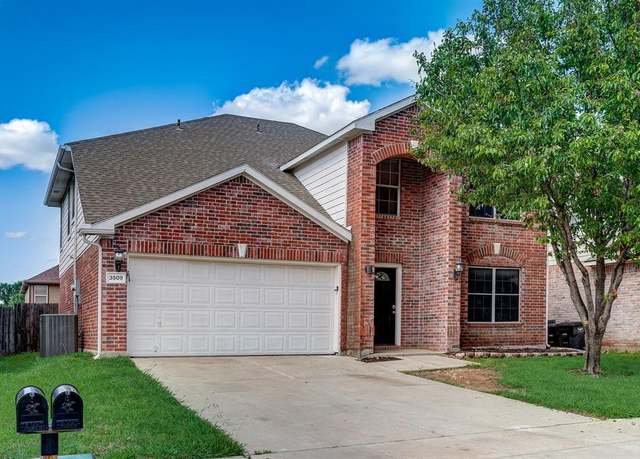Property at 3509 Lasso Rd, Fort Worth, TX 76262, 3 beds, 2.5 baths