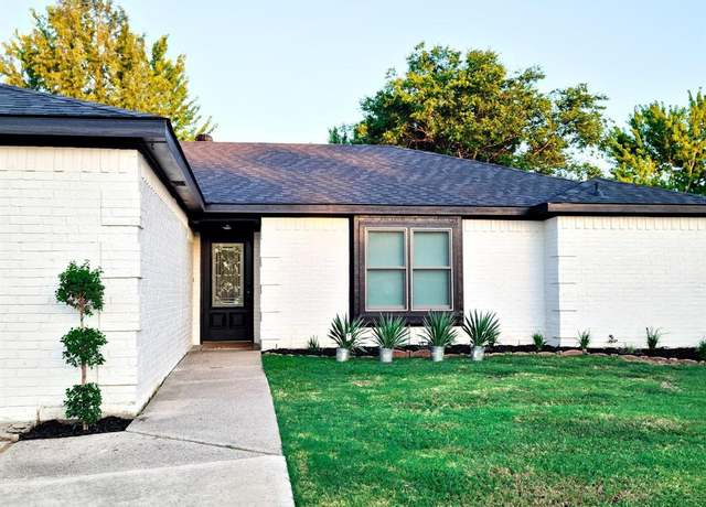 Property at 7810 Creek View Dr, Rowlett, TX 75089, 3 beds, 2 baths